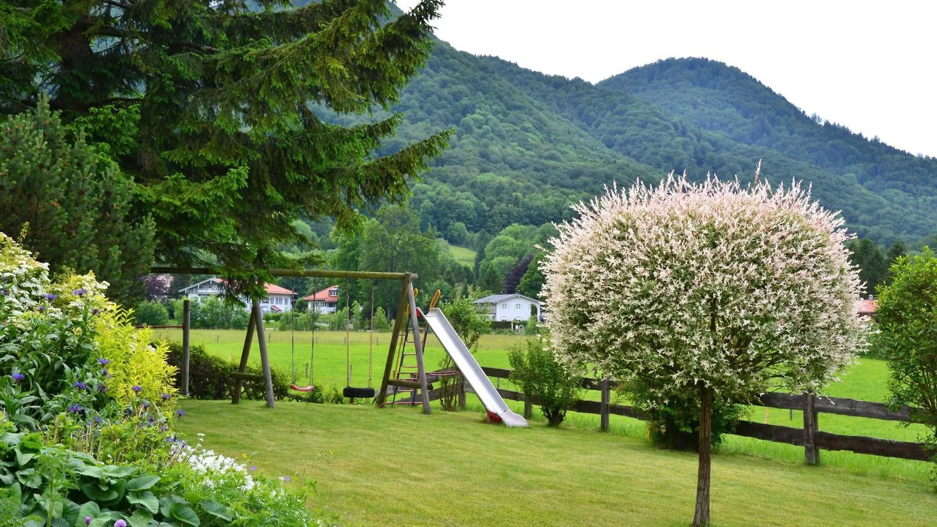 Ferienwohnungen Haus Monika Aschau im Chiemgau